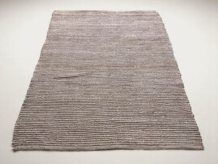Braided Natural Jute Rug - Size: 6.6 x 4.8