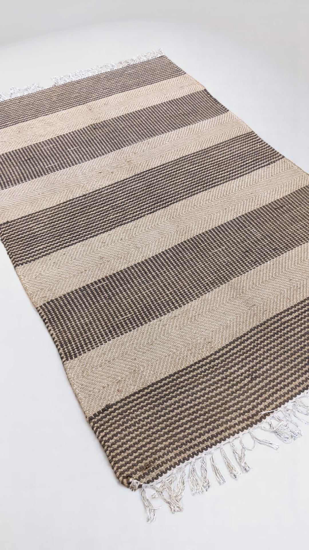 Flatweave Natural Jute Rug - Size: 6.10 x 4.4