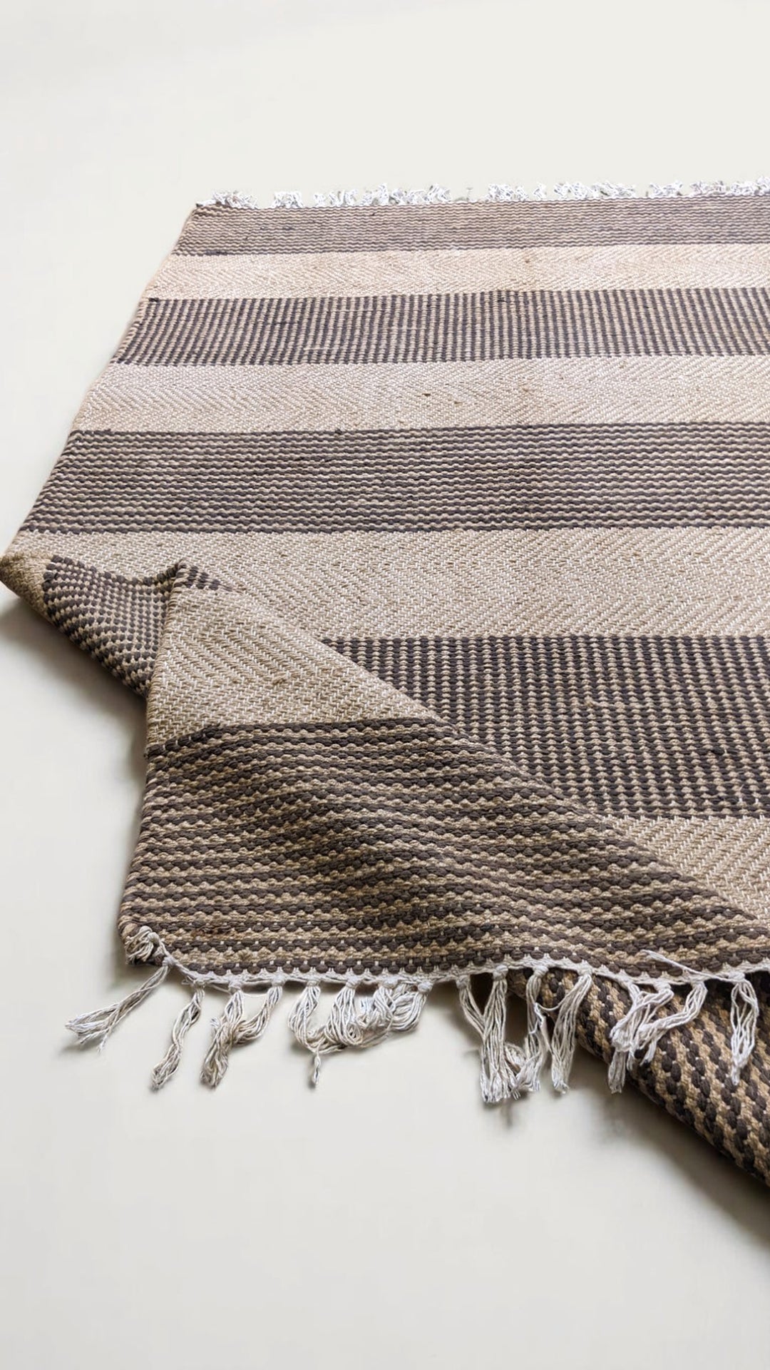 Flatweave Natural Jute Rug - Size: 6.10 x 4.4