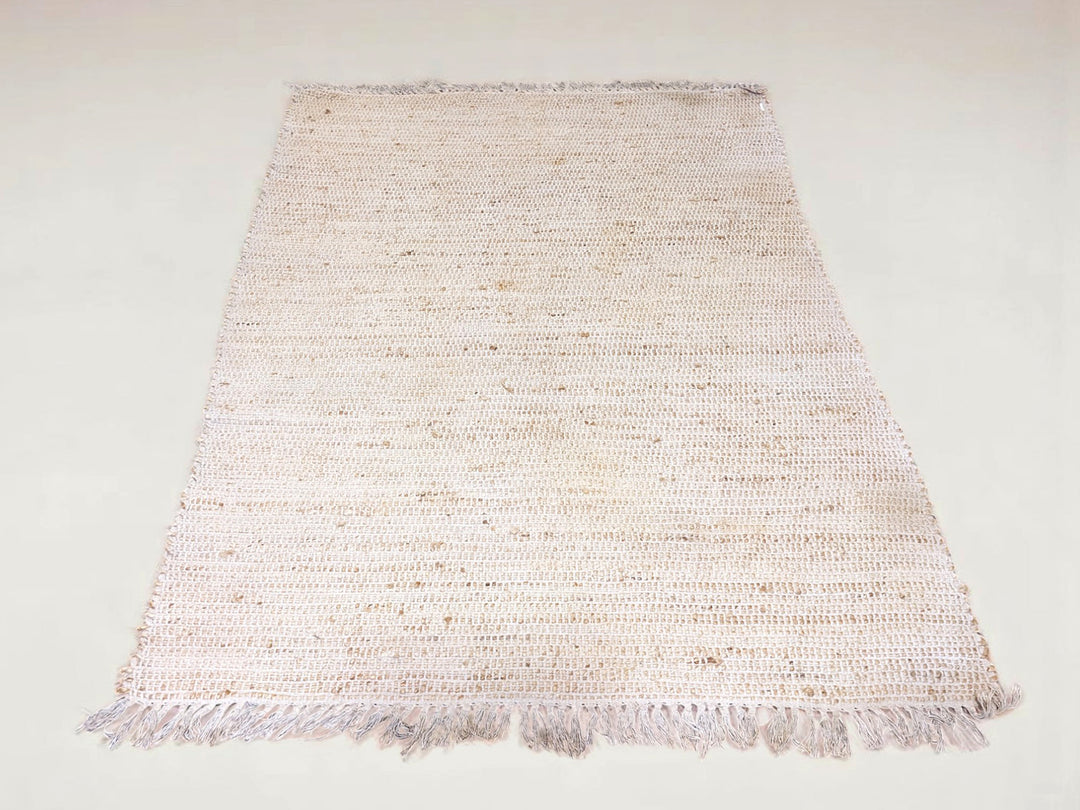 Zephi - Size: 6.7 x 4.6