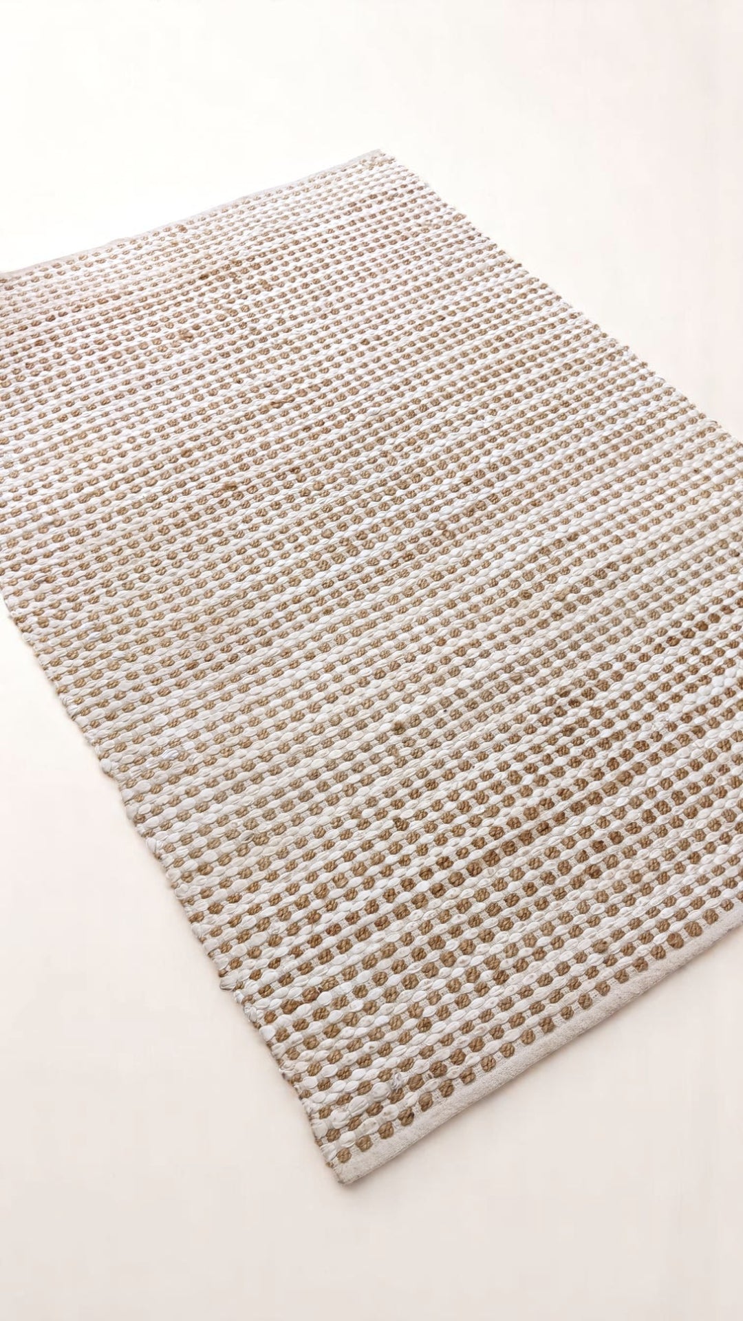 Loop Weave Natural Jute Rug - Size: 6 x 4