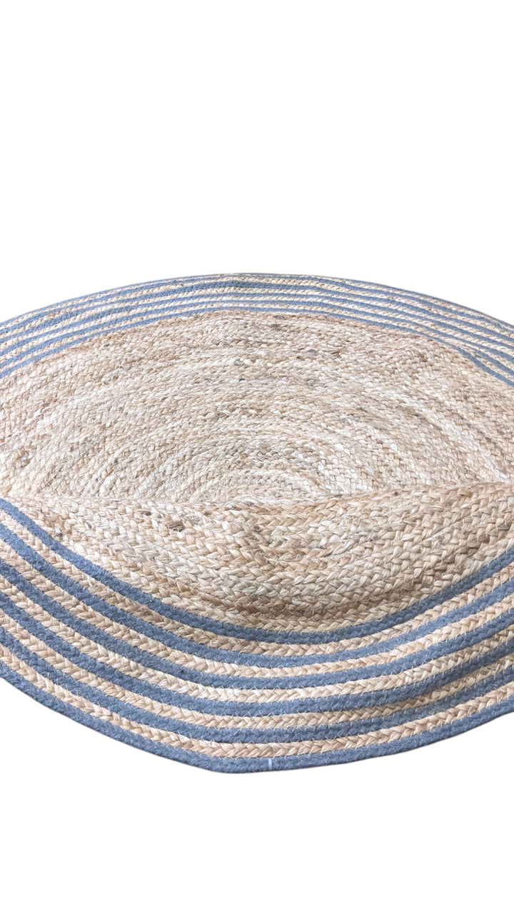 Braided Natural Jute Rug - Size: 4 x 4