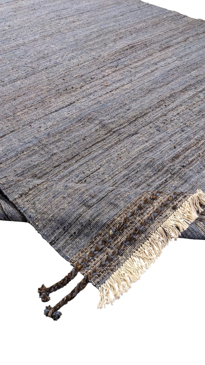 Eryna Flatweave Rug - Size: 10.1 x 8.2