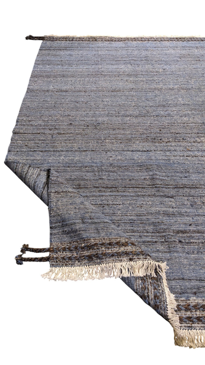 Eryna Flatweave Rug - Size: 10.1 x 8.2