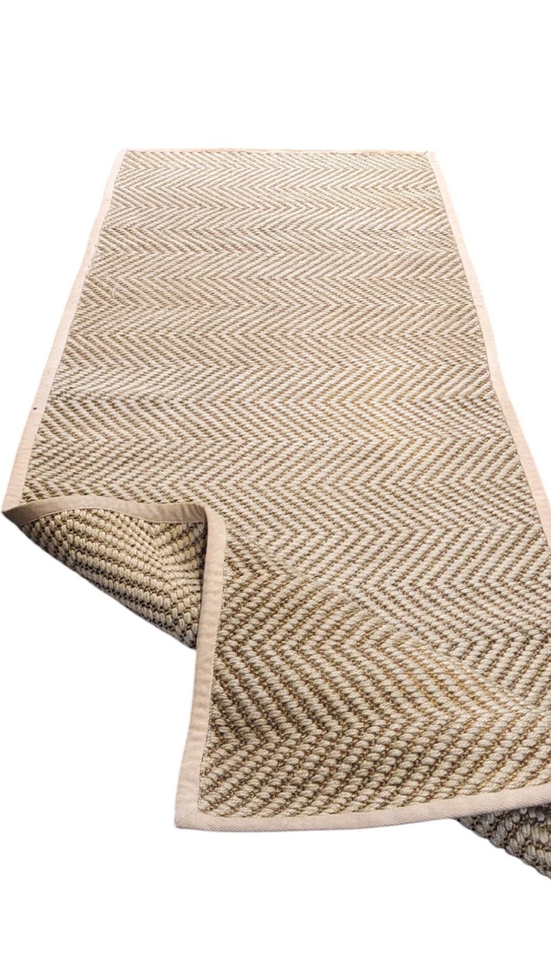Loop Natural Jute Runner - Size: 8 x 2.7