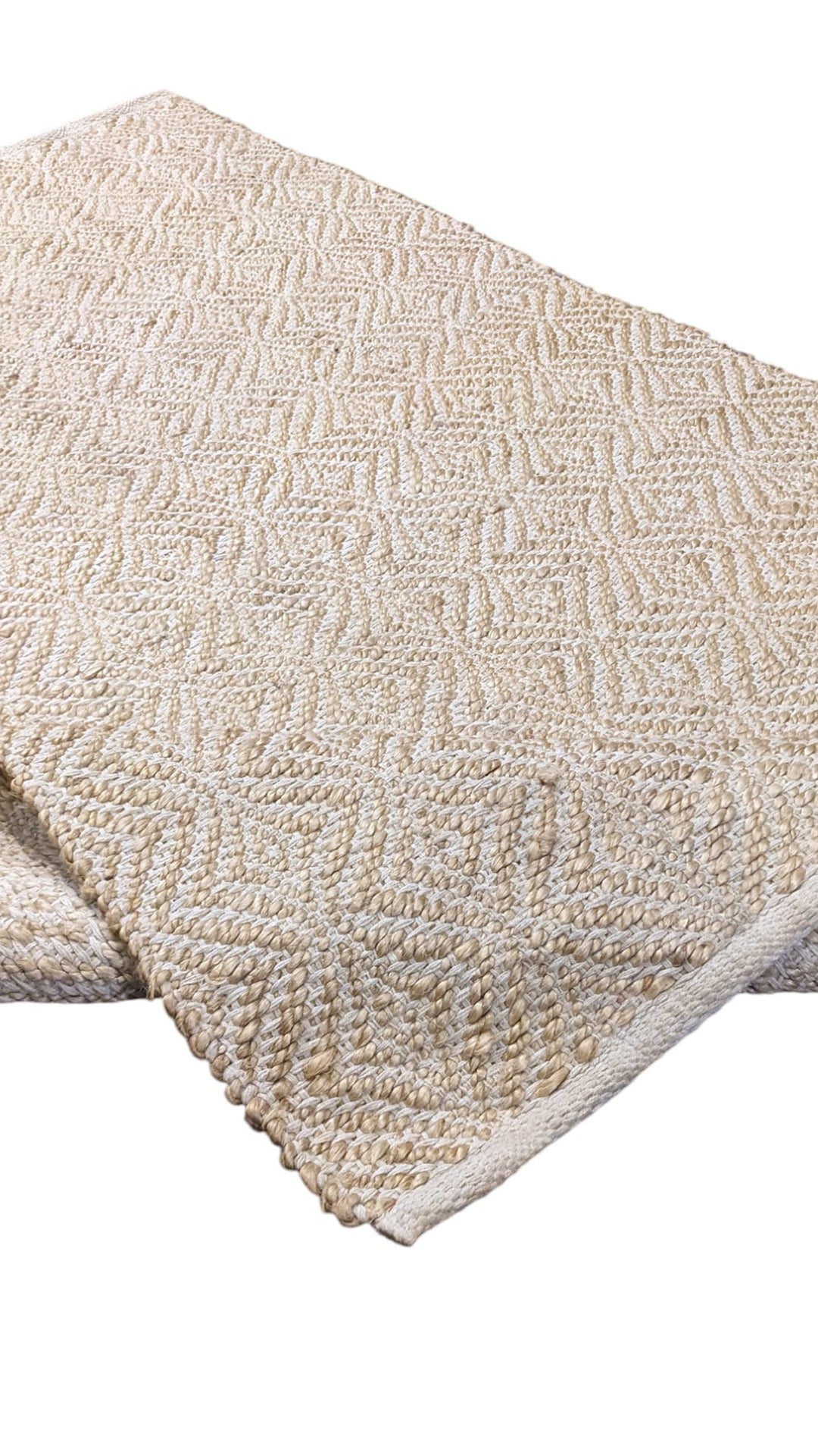 Loop Natural Jute Rug - Size: 6.2 x 4.1
