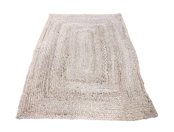 Braided Natural Jute Rug - Size: 4 x 2.8