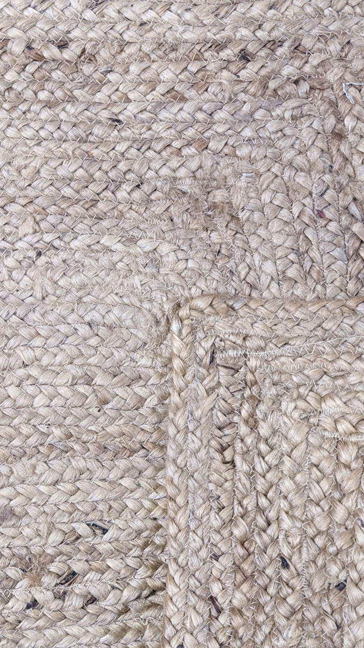 Braided Natural Jute Rug - Size: 4 x 2.8