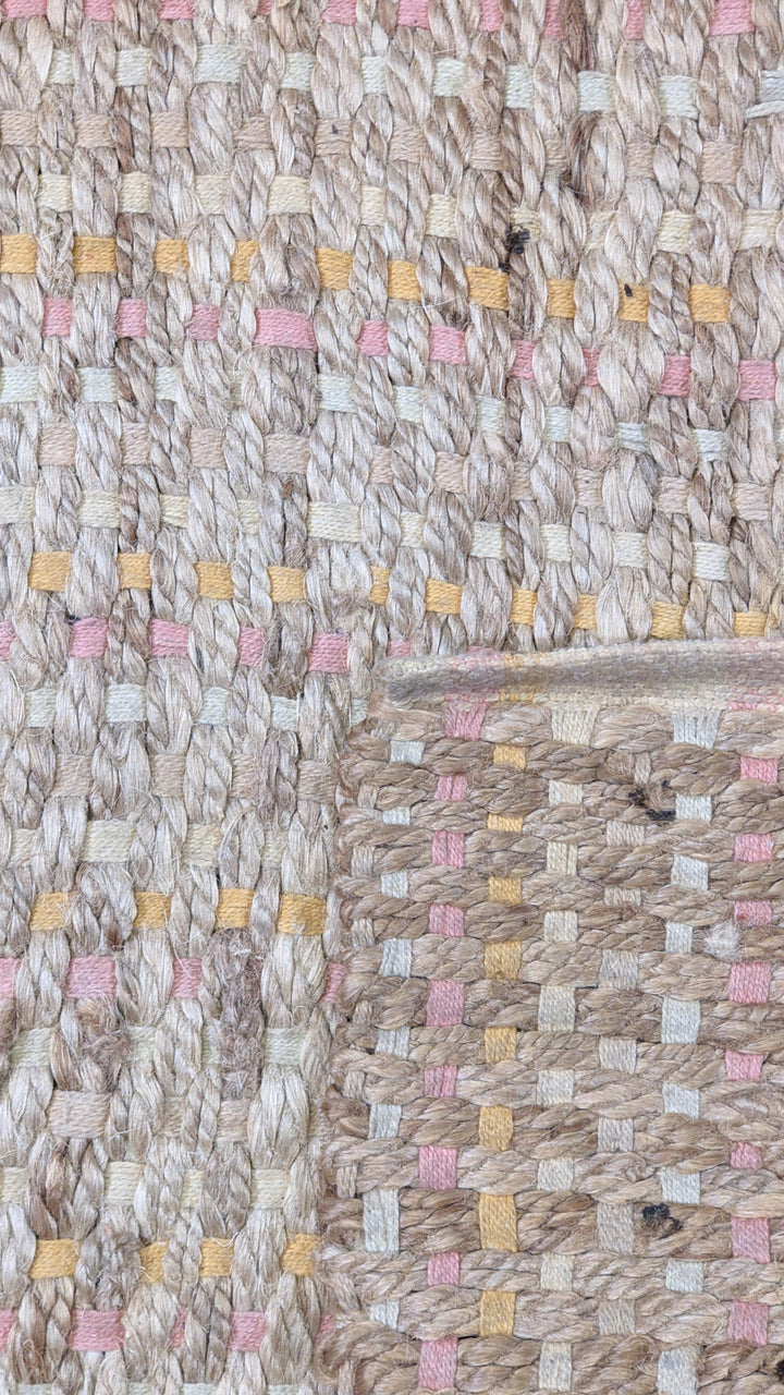 Braided Natural Jute Rug - Size: 5.1 x 3.1