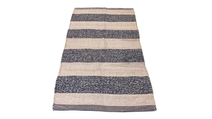 Braided Natural Jute Rug - Size: 5 x 2.8