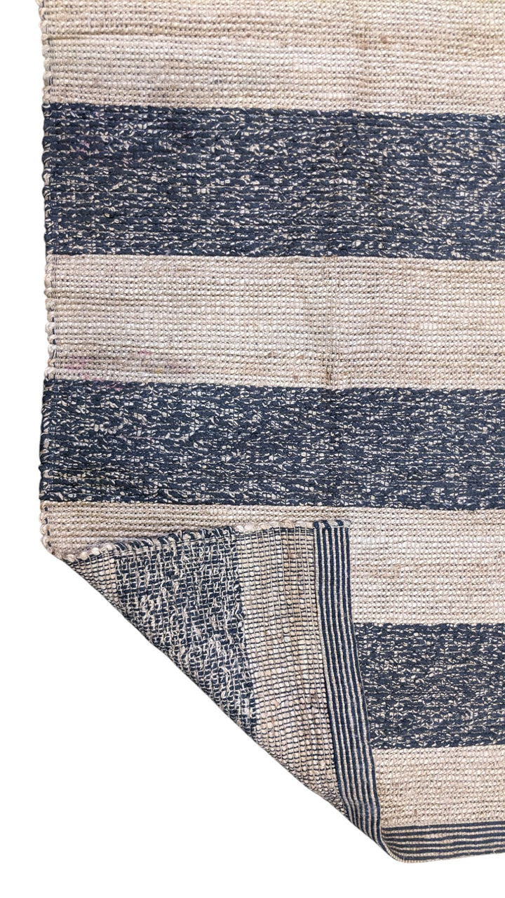 Braided Natural Jute Rug - Size: 5 x 2.8