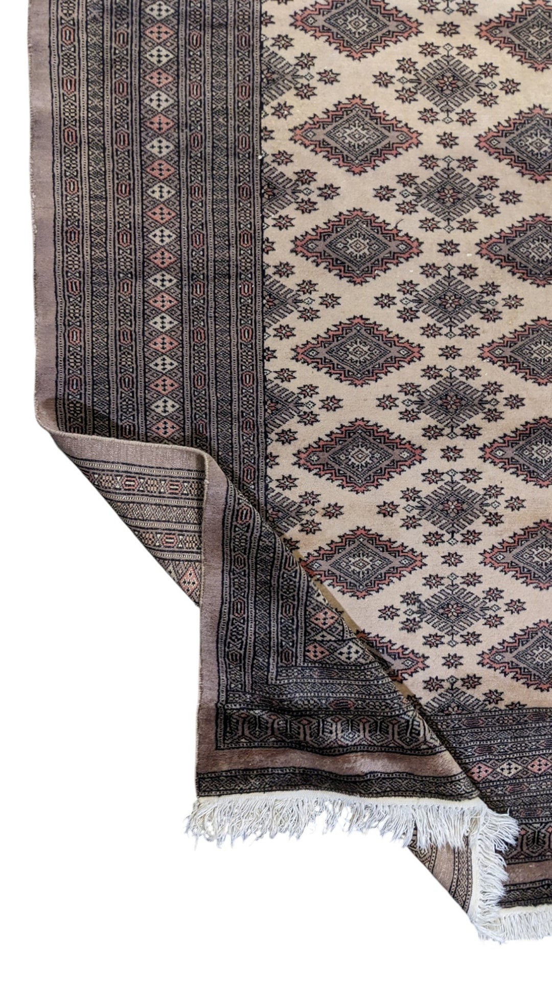 Pakistani Bokhara Rug - Size: 9.5 x 6.8