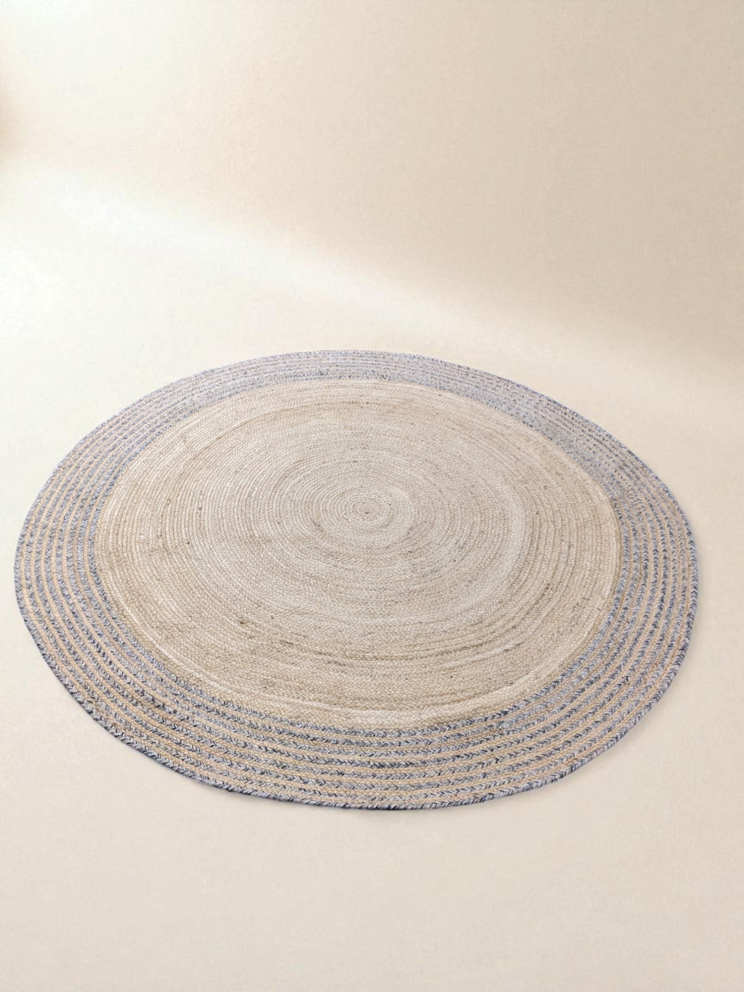 Braided Natural Round Jute Rug - Size: 6 x 6