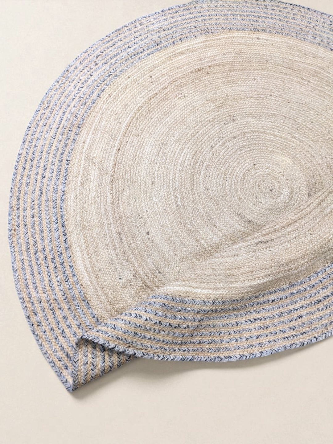 Braided Natural Round Jute Rug - Size: 6 x 6