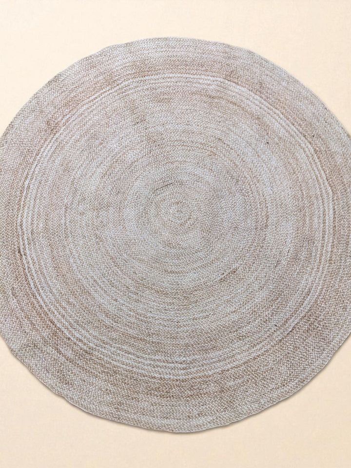 Braided Natural Round Jute Rug - Size: 4.7 x 4.7
