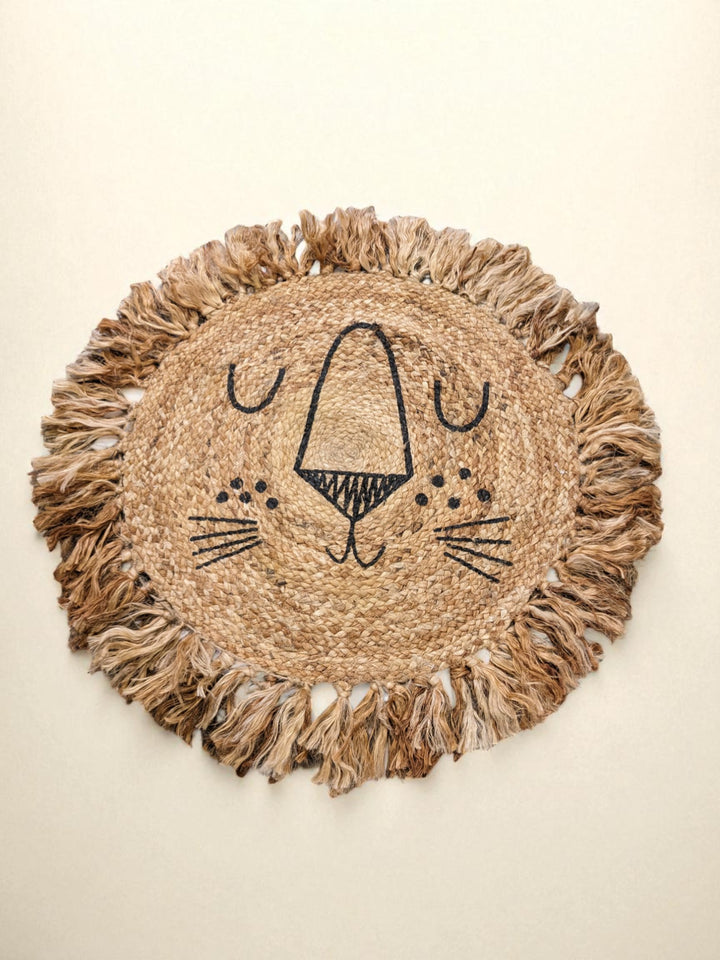 Lion Natural Round Jute Rug - Size: 2.2 x 2.2