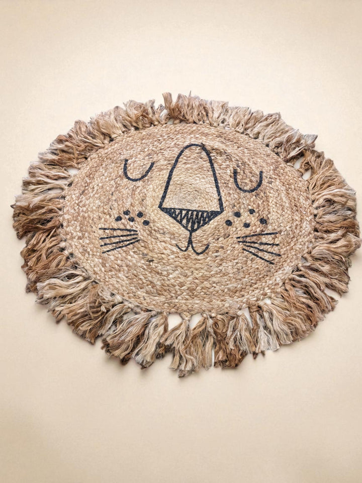 Lion Natural Round Jute Rug - Size: 2.2 x 2.2