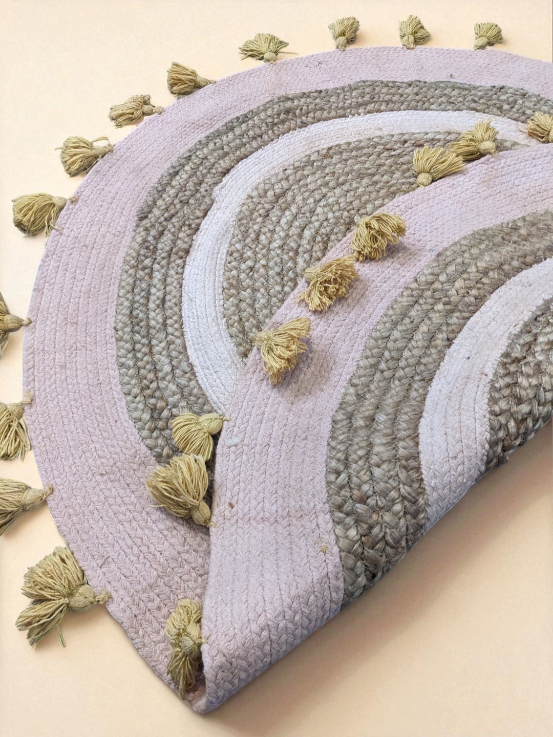 Braided Natural Round Jute Rug - Size: 3.2 x 3.2