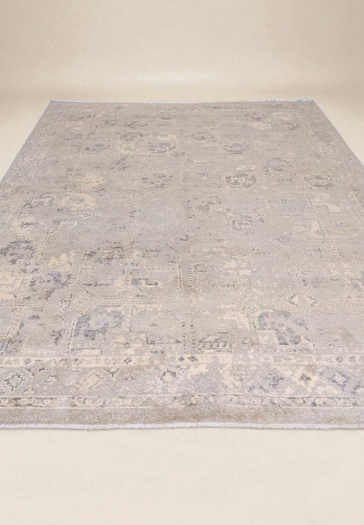 Aura Hand Knotted Rug - Size: 10.1 x 8