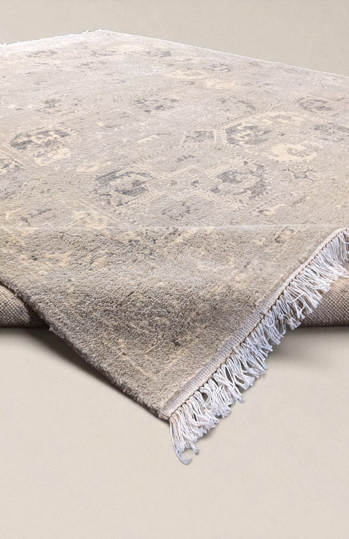 Aura Hand Knotted Rug - Size: 10.1 x 8