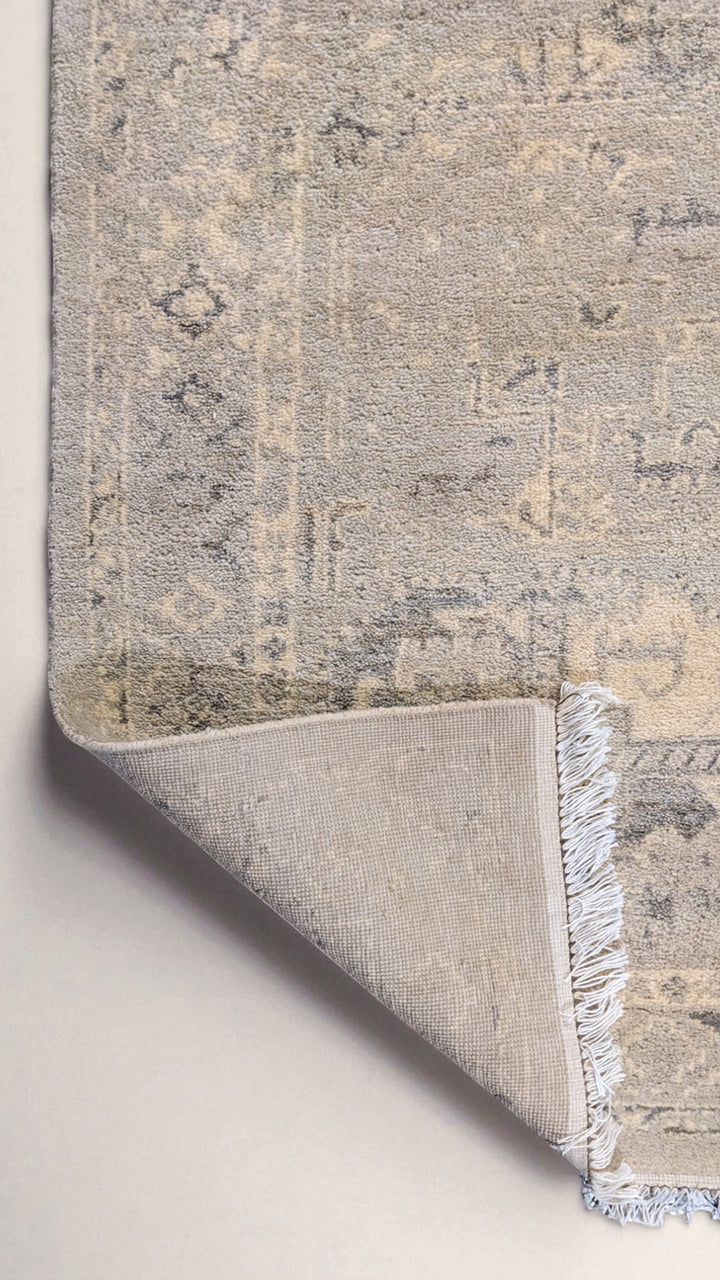 Aura Hand Knotted Rug - Size: 10.1 x 8