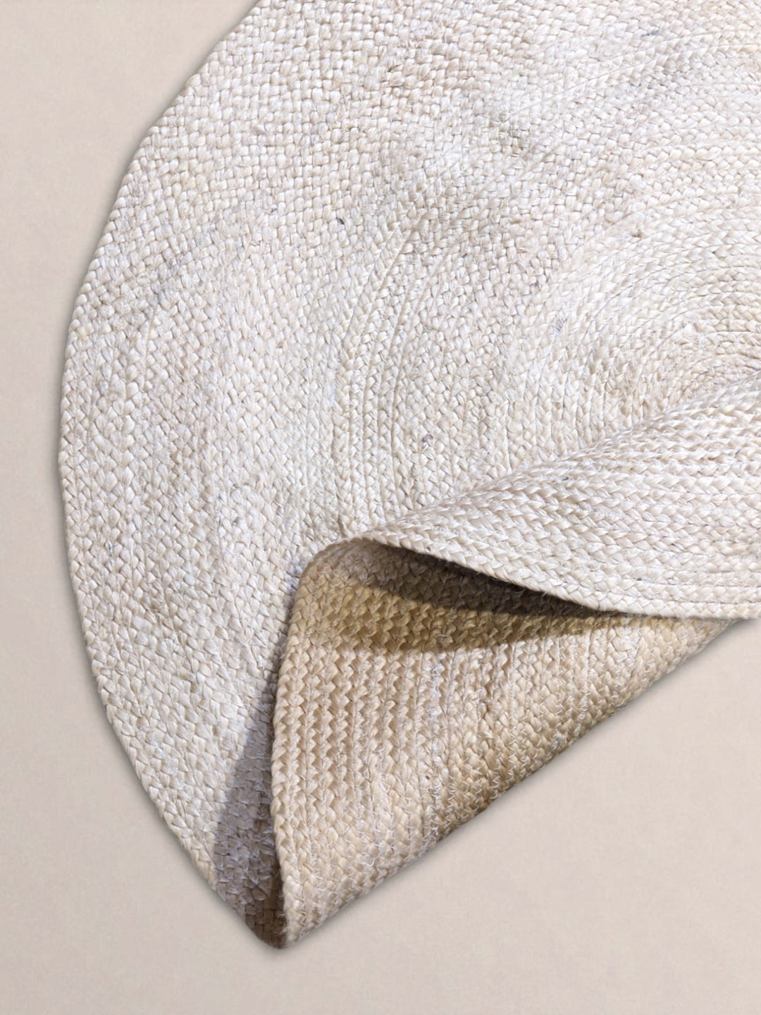 Braided Natural Round Jute Rug - Size: 3.7 x 3.7