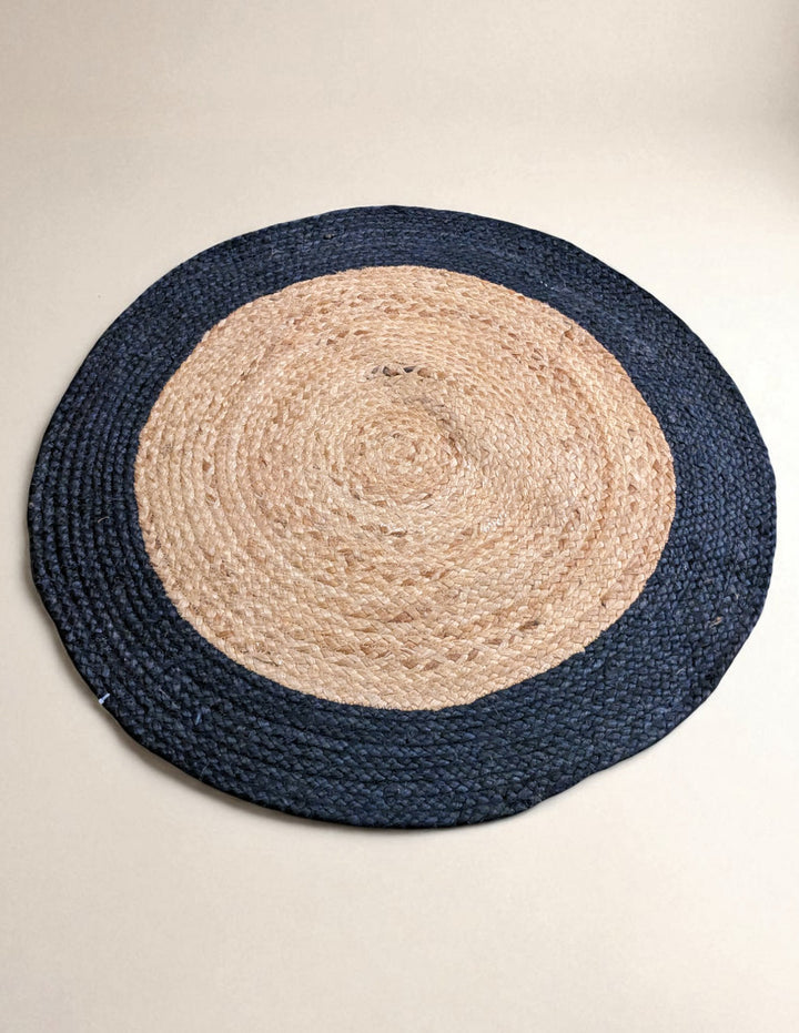 Braided Natural Round Jute Rug - Size: 2.9 x 2.9
