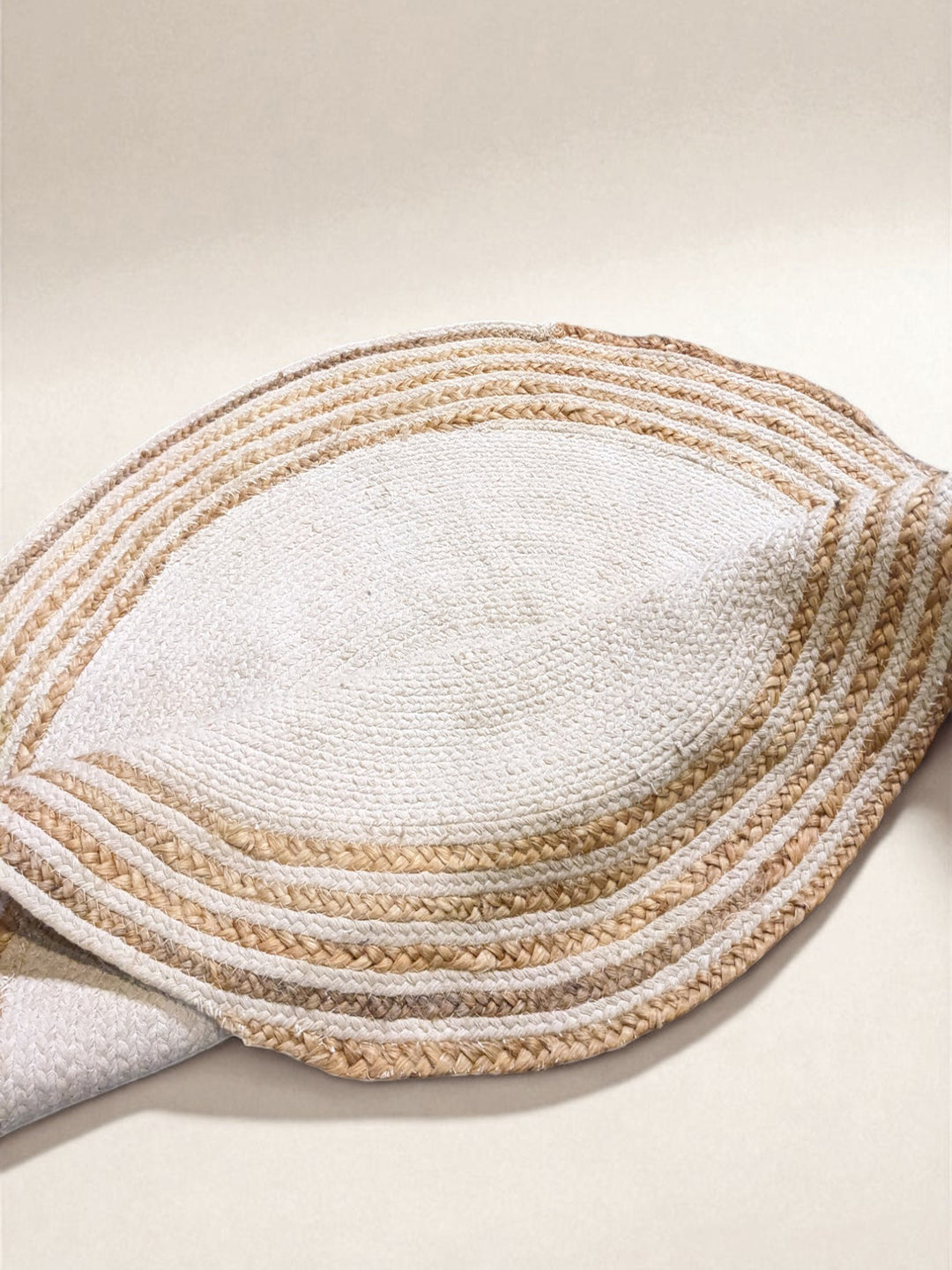 Braided Natural Round Jute Rug - Size: 3 x 3