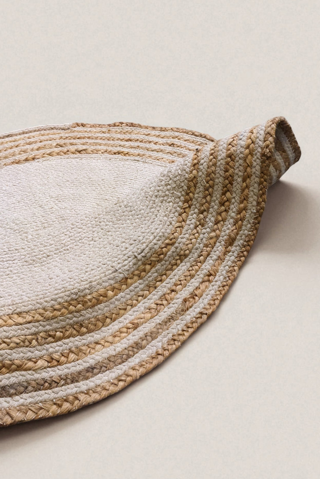 Braided Natural Round Jute Rug - Size: 3 x 3