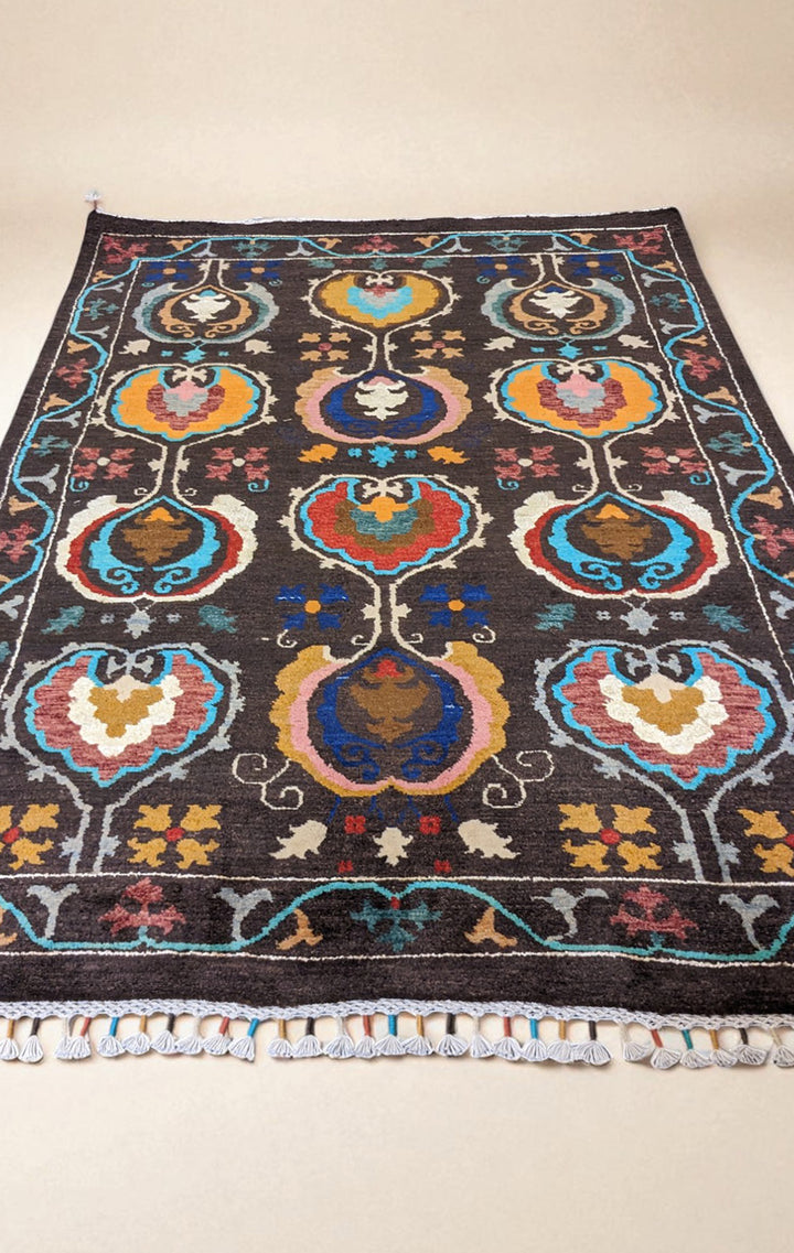 Suzani Modern Chobi Rug - Size: 6.1 x 4
