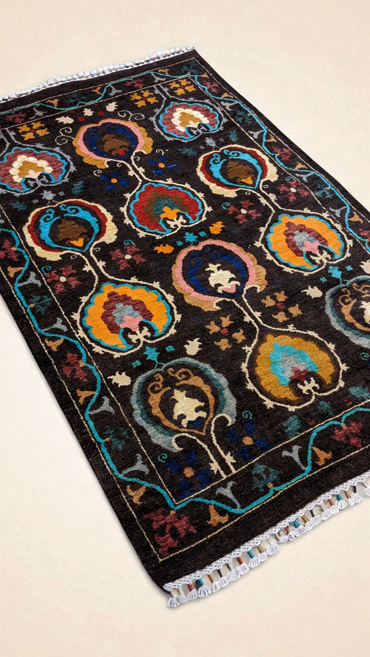 Suzani Modern Chobi Rug - Size: 6.1 x 4