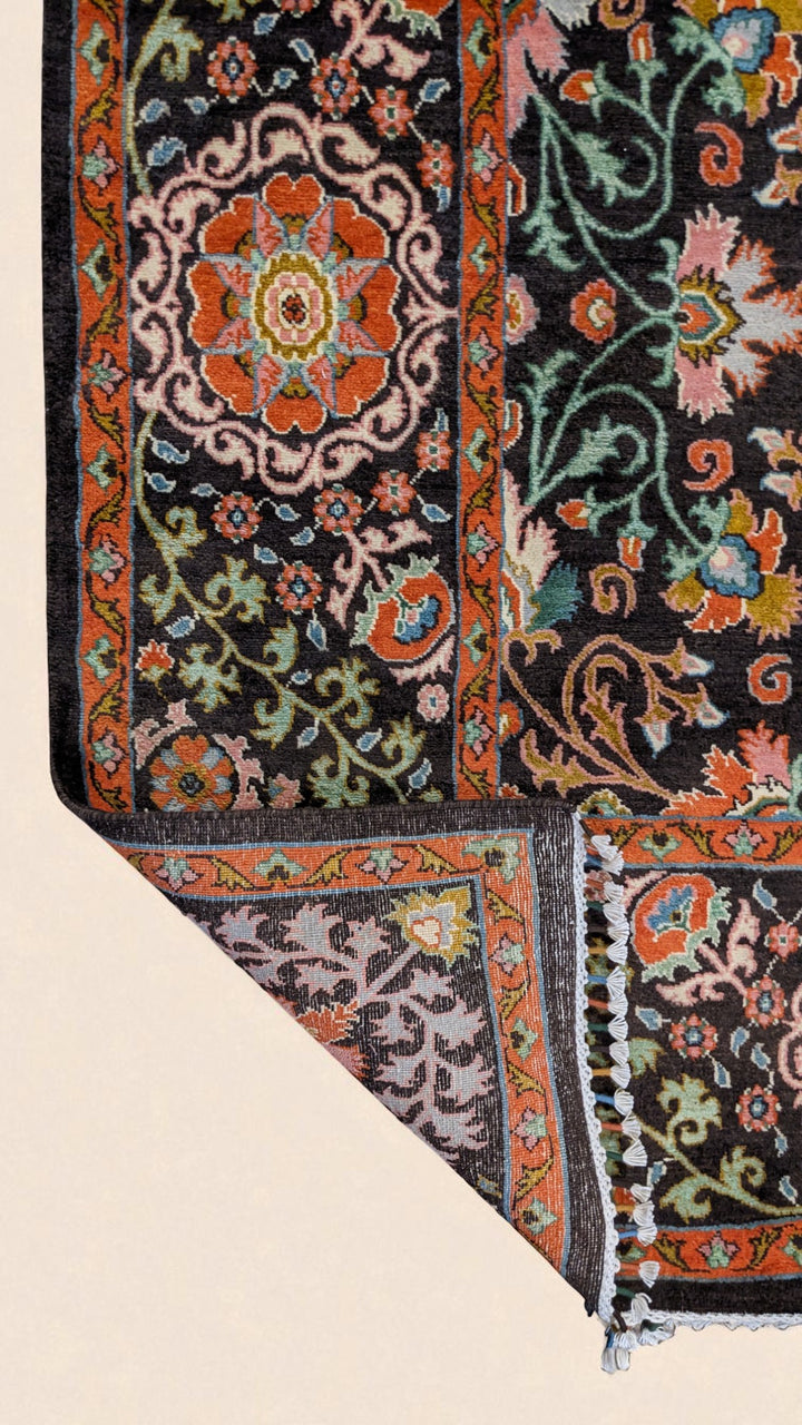 Suzani Oriental Chobi Rug - Size: 9.10 x 6.1