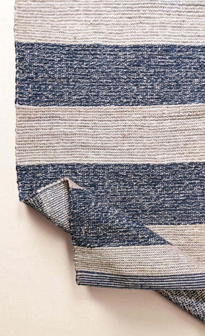 Braided Natural Jute Rug - Size: 5 x 2.8
