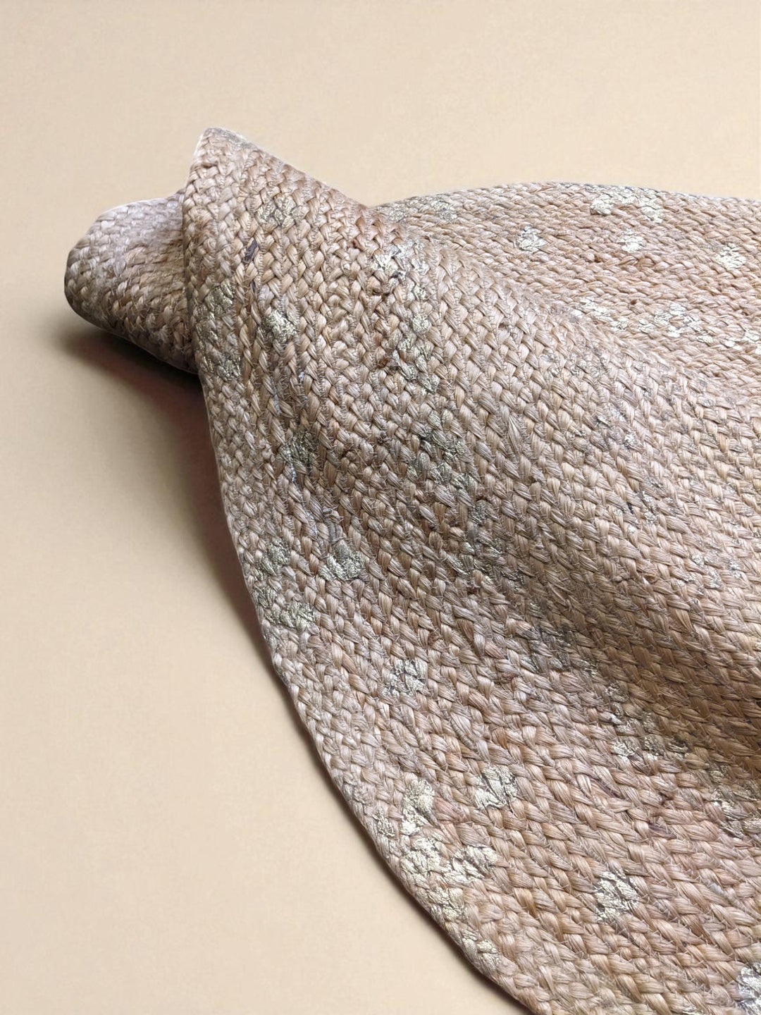 Chunky Natural Jute Rug - Size: 3.9 x 3.9