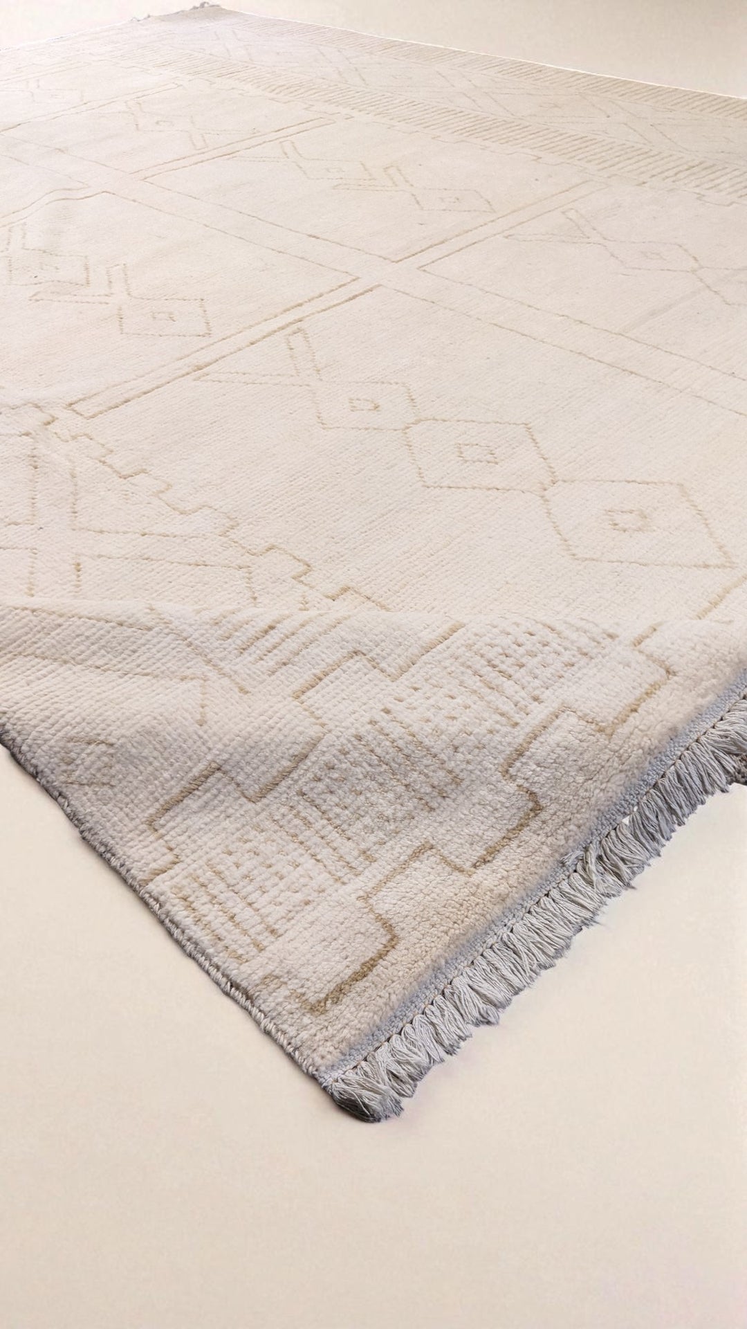 Florea Hand Knotted Rug - Size: 10.3 x 8.3