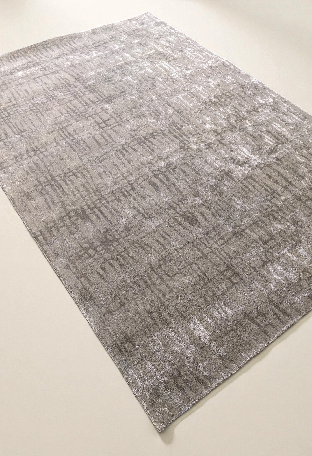 Arlo Hand Tufted Rug - Size: 9 x 6.2