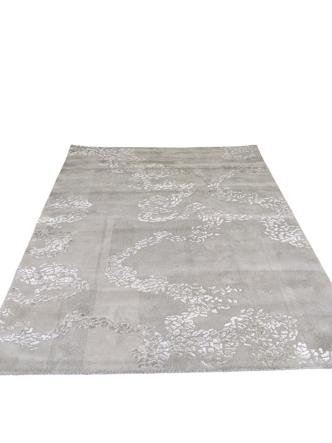 Vori Hand Tufted Rug - Size: 8.10 x 6
