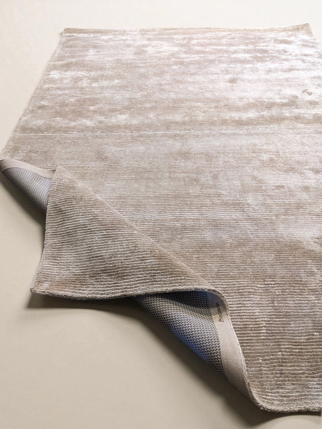 Tavi Hand Tufted Rug - Size: 10.2 x 7.1