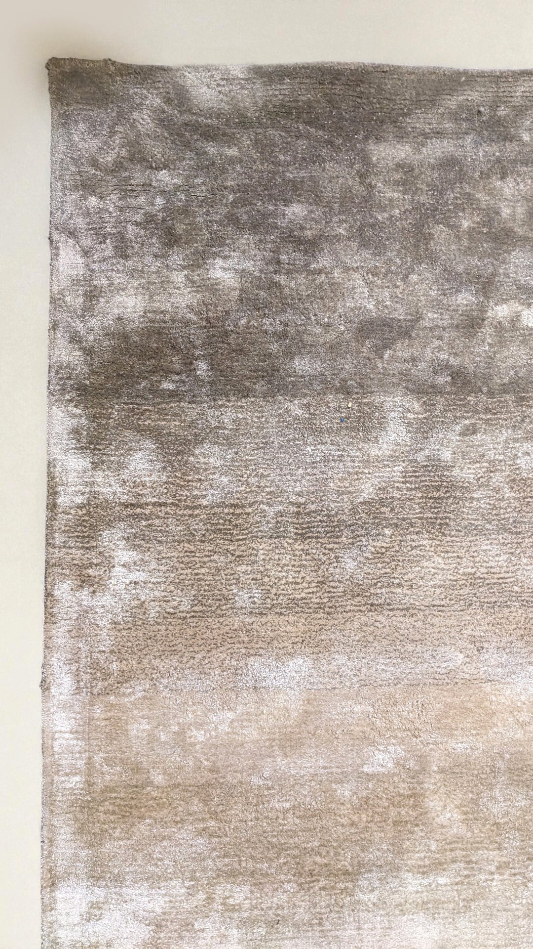 Orali Hand Tufted Rug - Size: 11.3 x 8