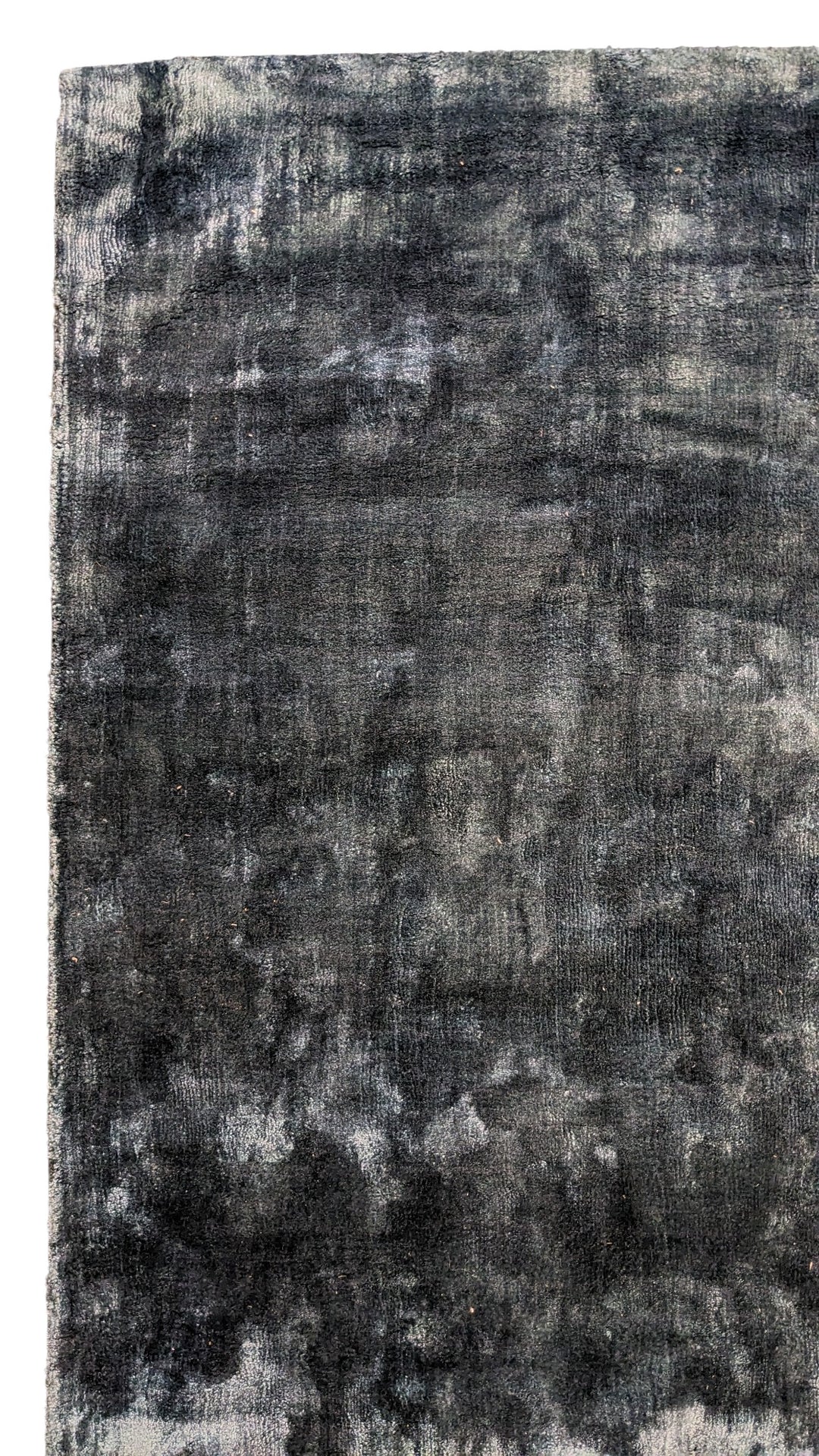 Leno Hand Tufted Rug - Size: 8 x 7.9