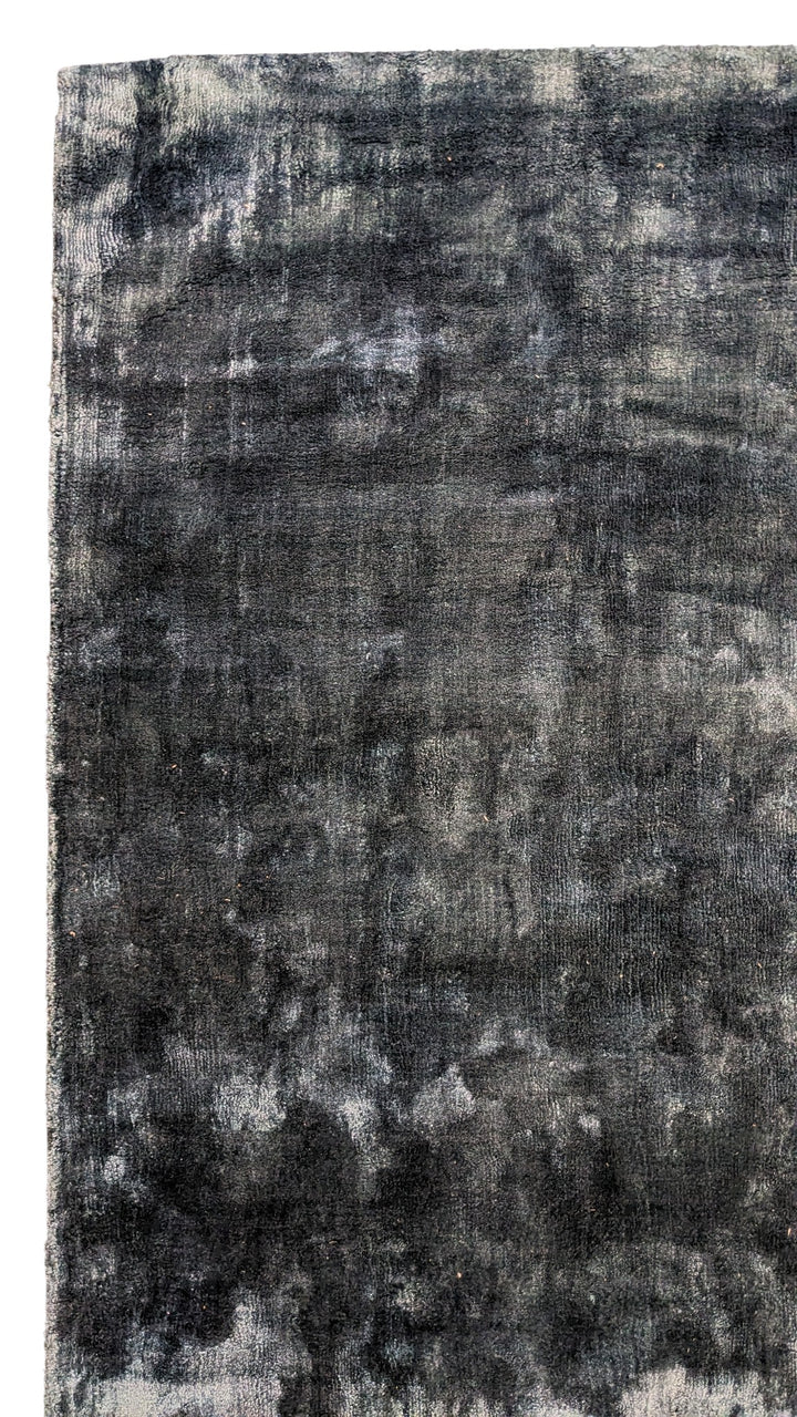 Leno Hand Tufted Rug - Size: 8 x 7.9