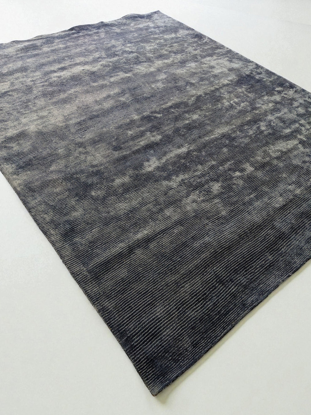 Novi Hand Tufted Rug - Size: 11 x 8