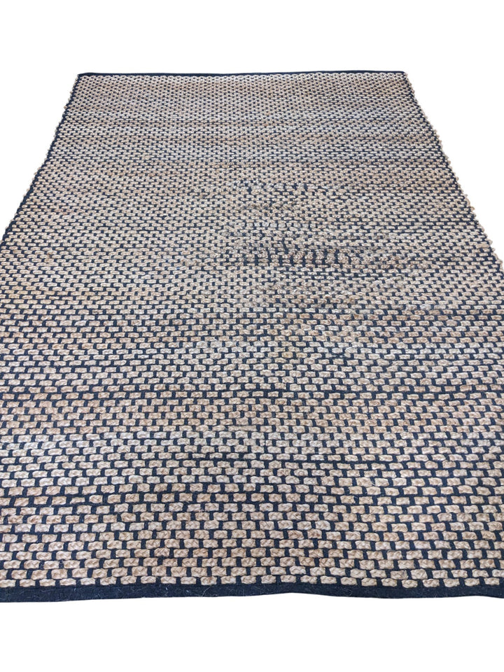 Flatweave Natural Jute Rug - Size: 7.8 x 5.3