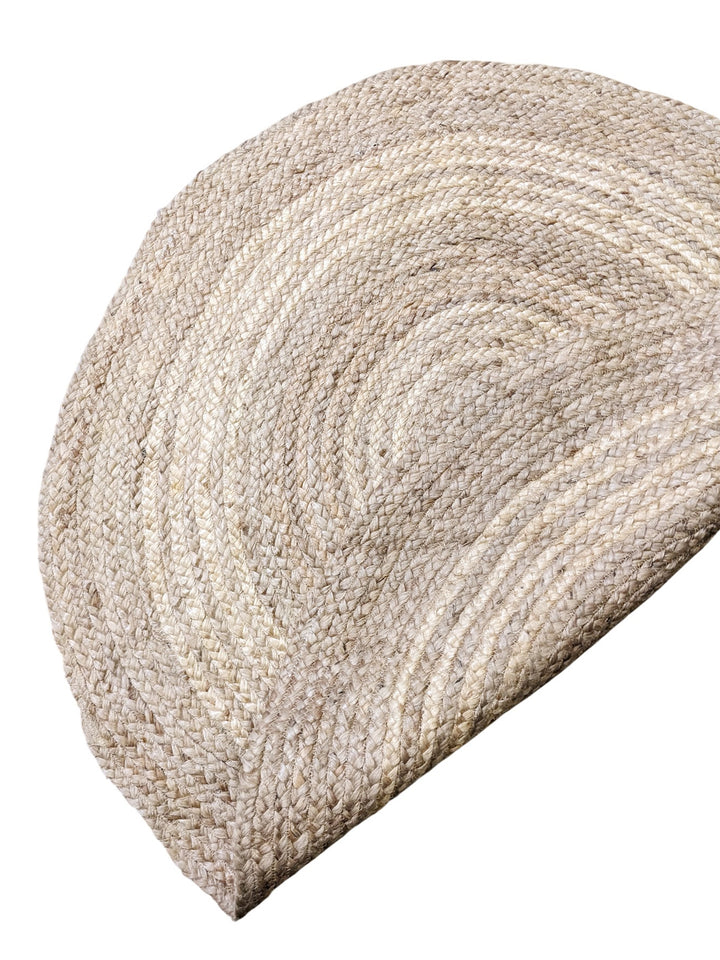 Braided Natural Round Jute Rug - Size: 3.4 x 3.4