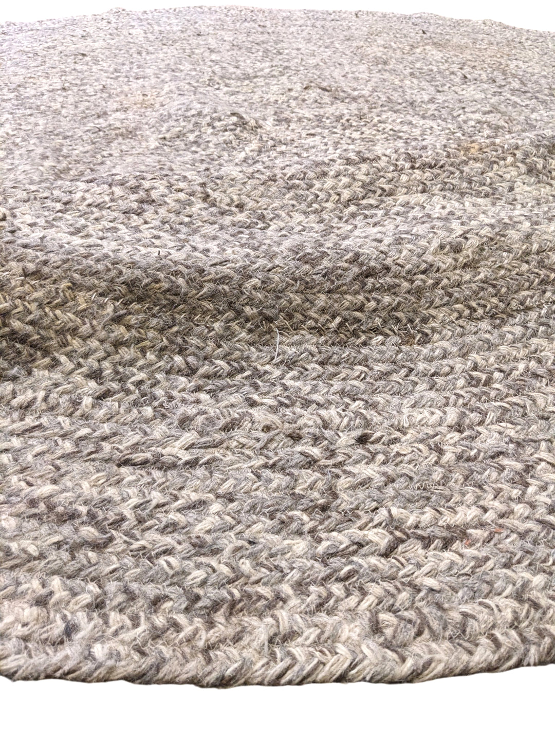 Braided Natural Round Jute Rug - Size: 5.10 x 5.10
