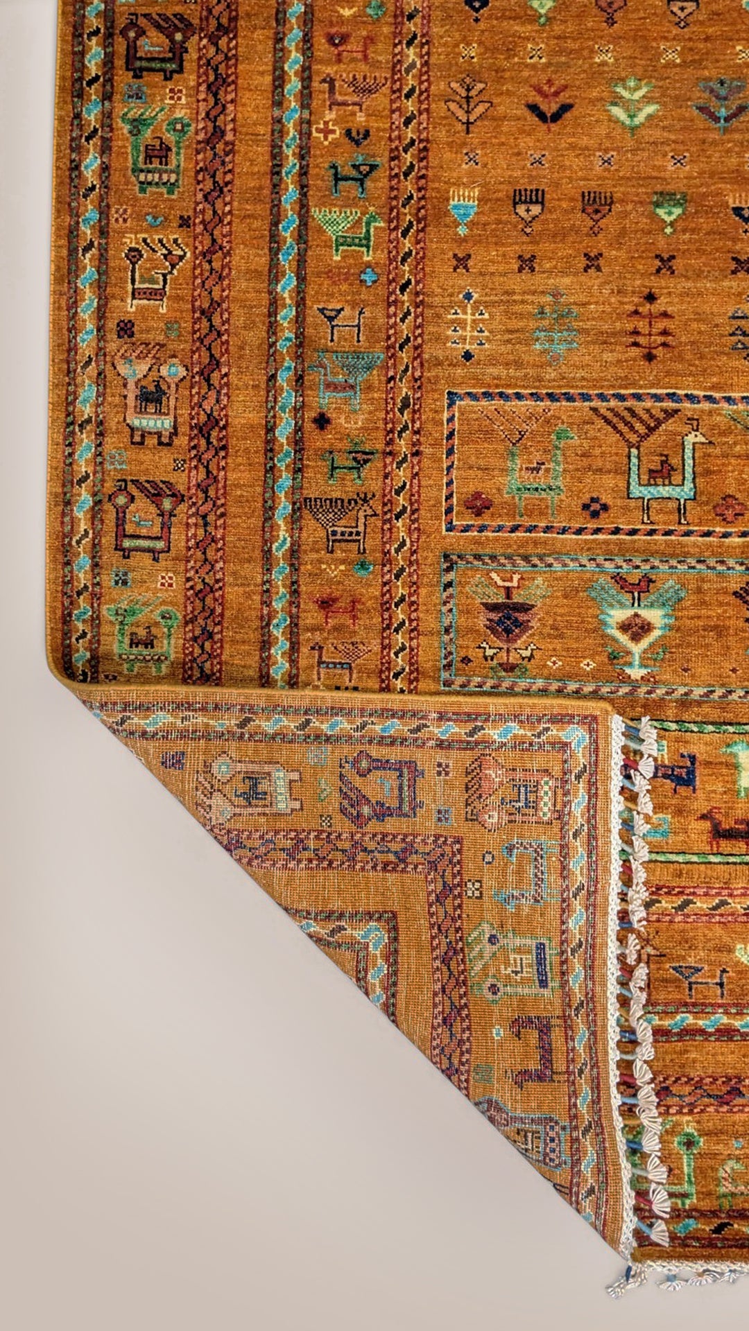 Khurjeen Rug - Size: 8.1 x 5.7