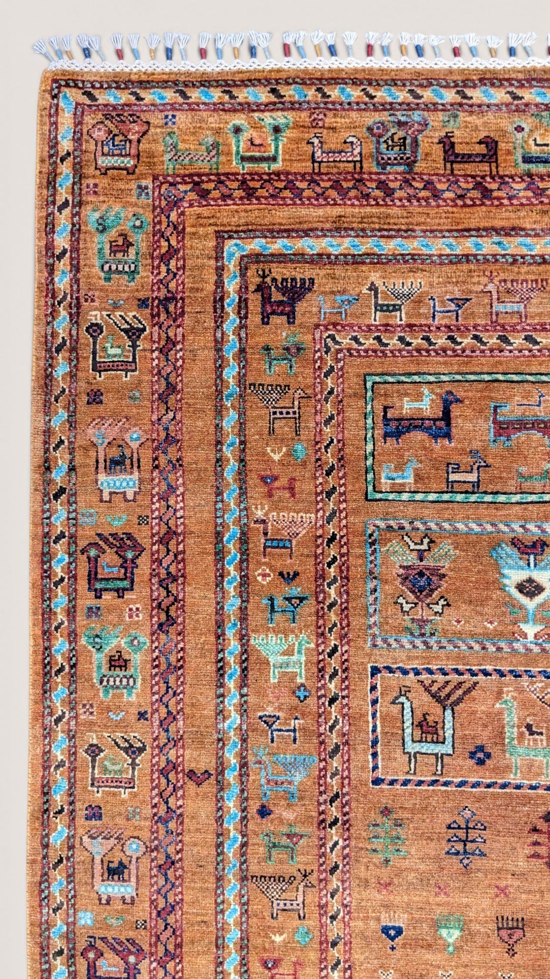Khurjeen Rug - Size: 8.1 x 5.7