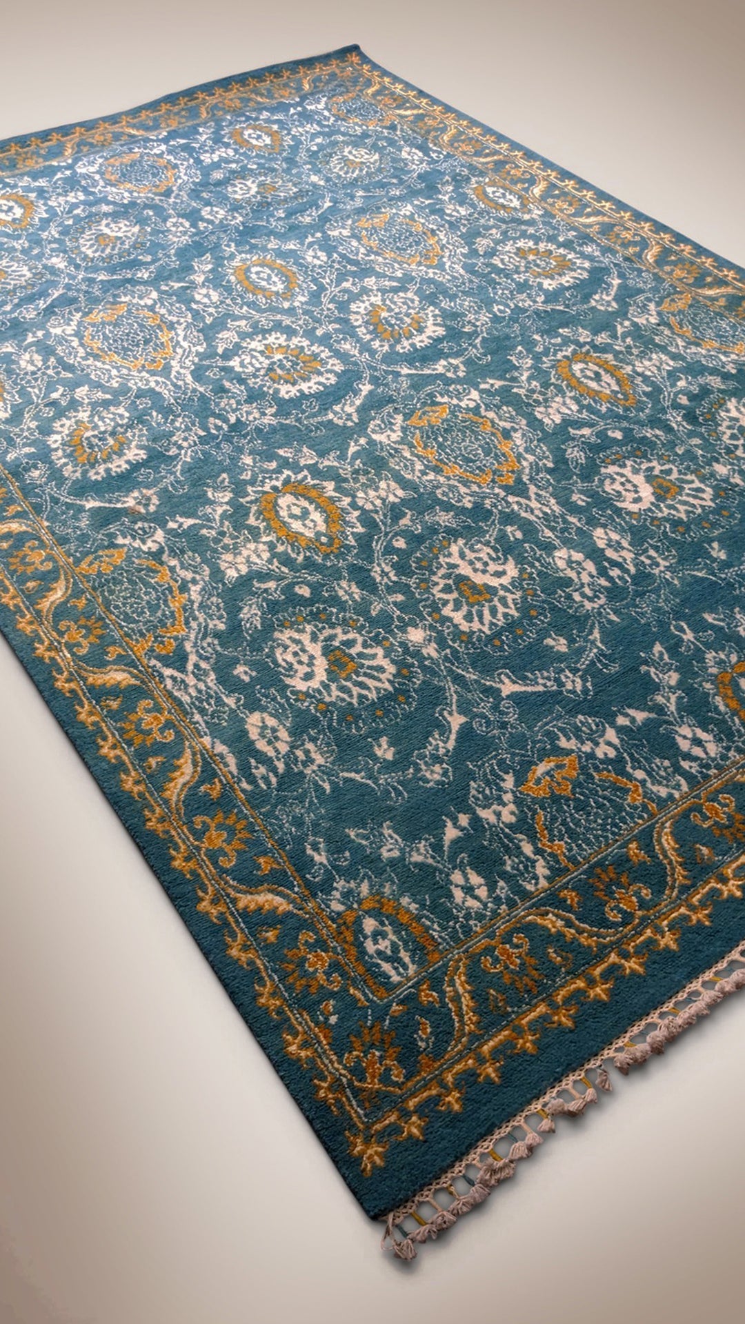 Suzani Modern Chobi Rug - Size: 9.7 x 6