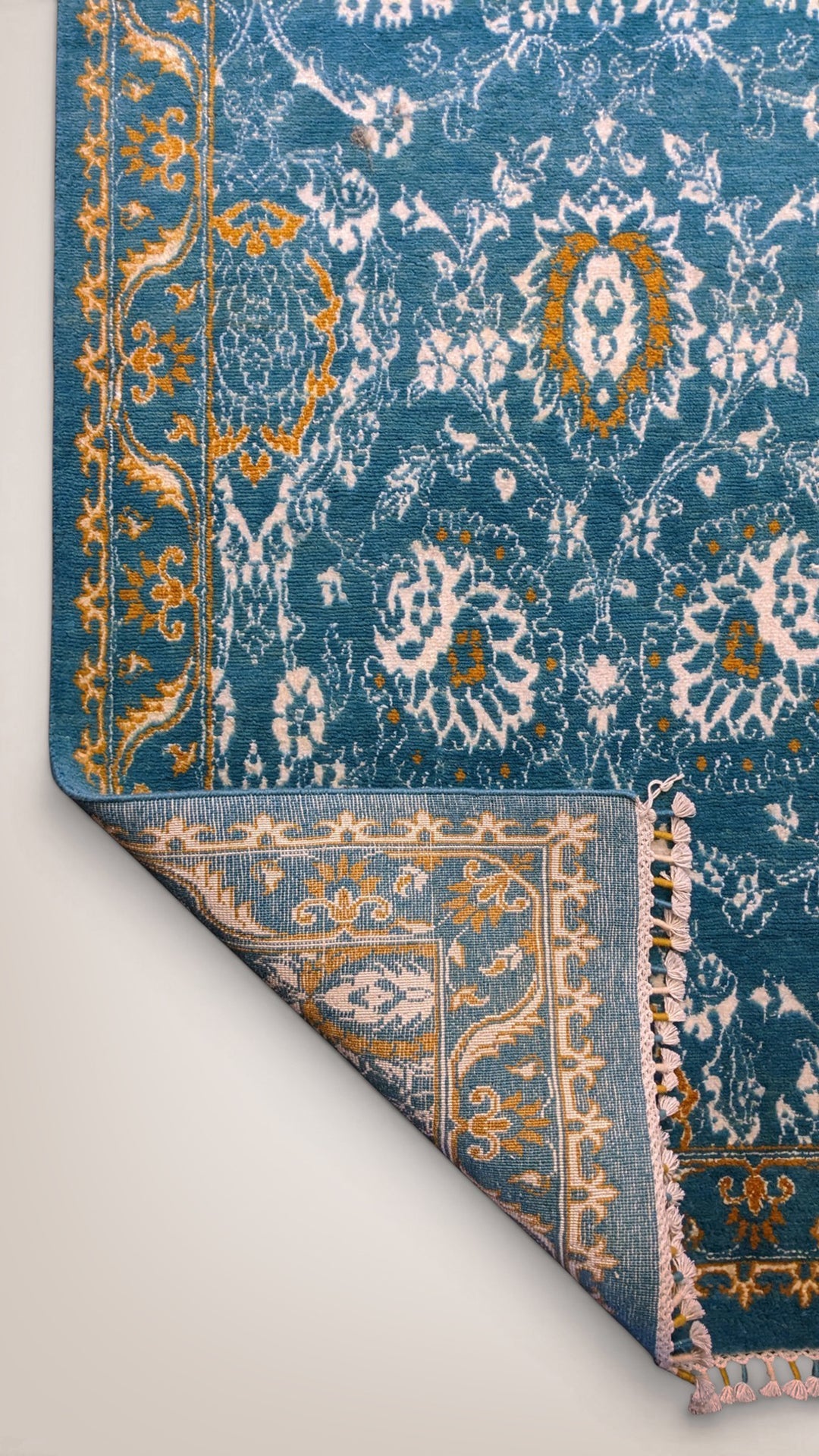 Suzani Modern Chobi Rug - Size: 9.7 x 6