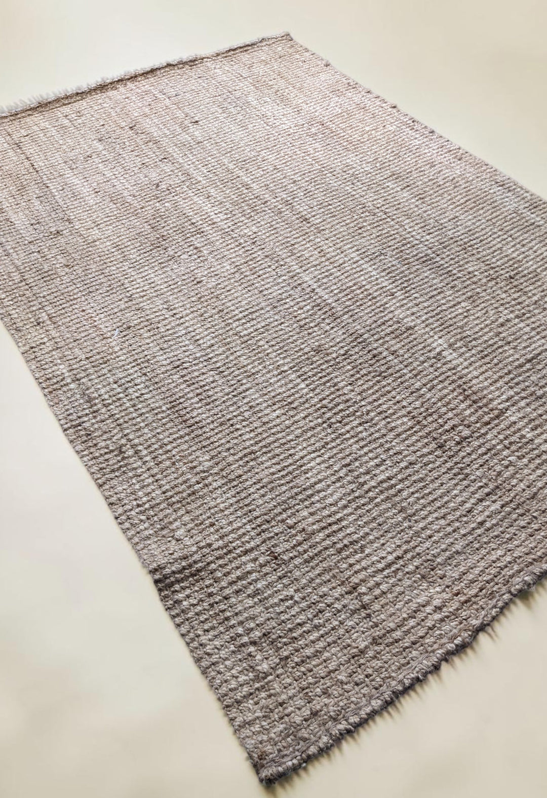 Chunky Natural Jute Rug - Size: 7.7 x 5.7